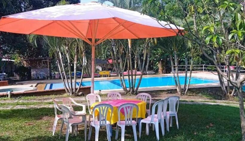 ホテル Club Recreativo La Karola