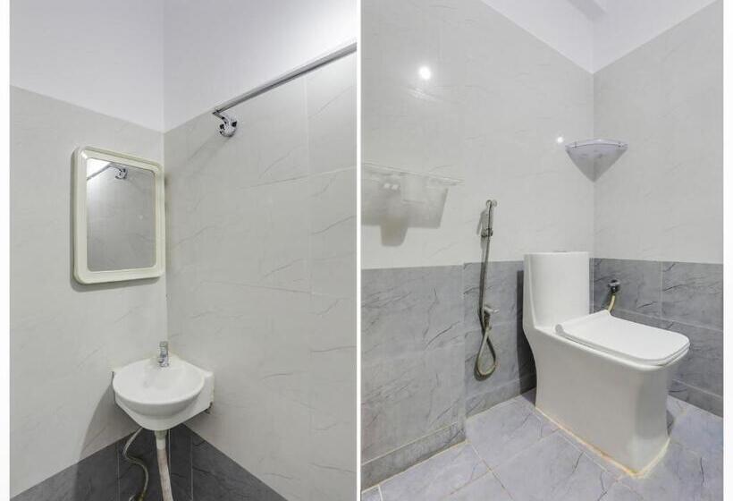 בית מלון כפרי Collection O Svs Grand Guest House