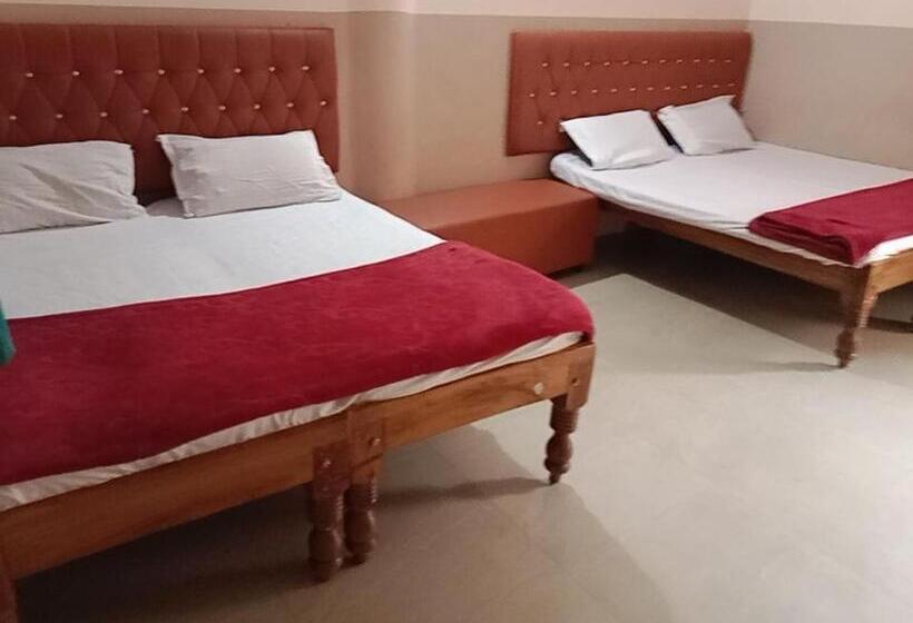 هتل Green Zone Residency