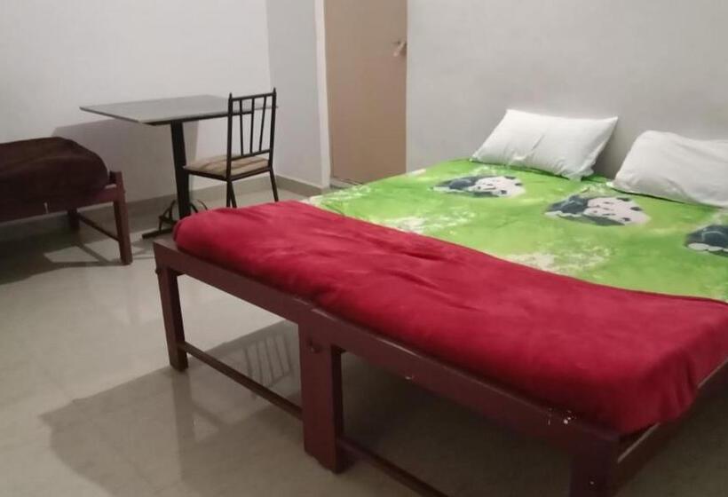 هتل Green Zone Residency