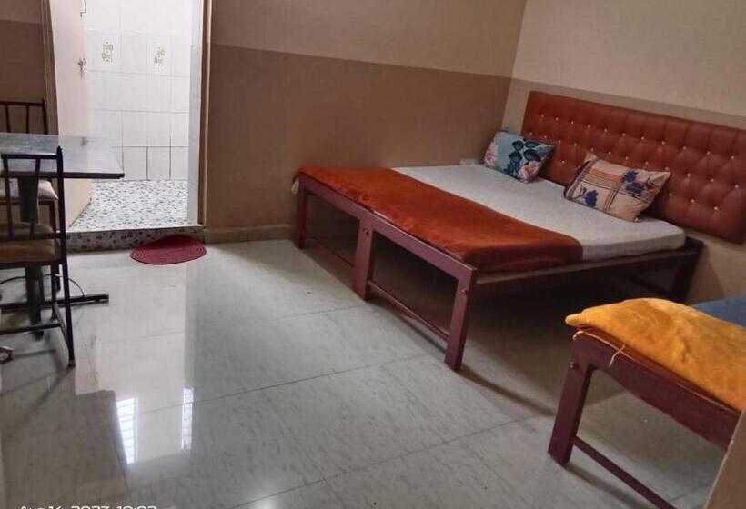 هتل Green Zone Residency