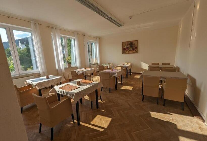 فندق Gästehaus Altena