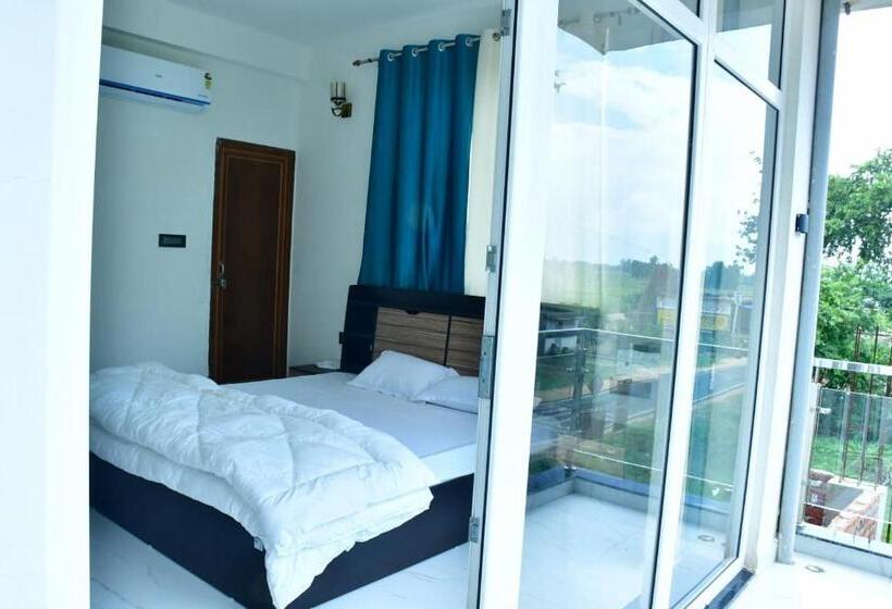 בית מלון כפרי Gupta Marriage Hall And