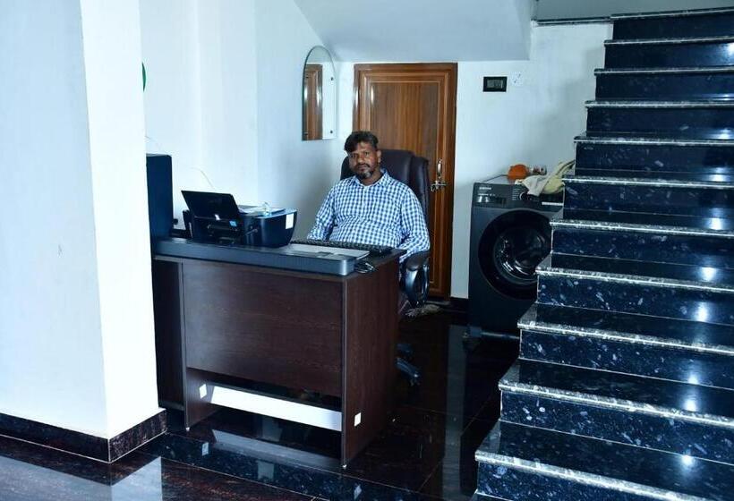 בית מלון כפרי Gupta Marriage Hall And