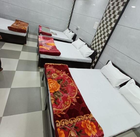 Отель Highlight Ujjain