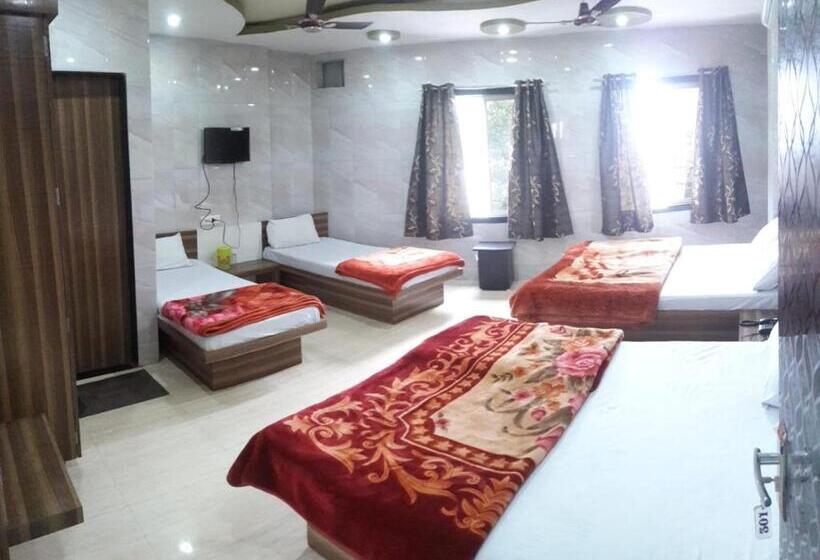 Отель Highlight Ujjain