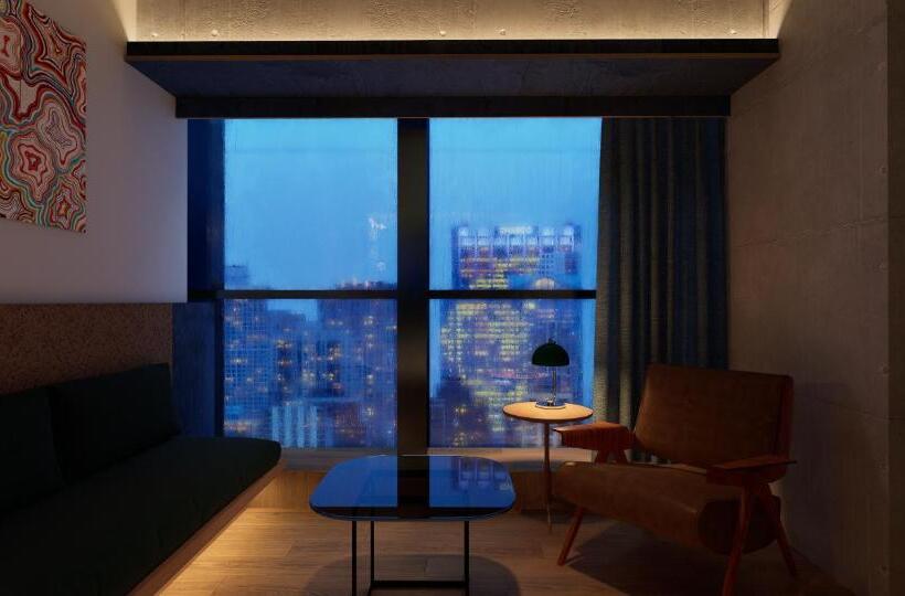 彼厅酒店hotel In Between