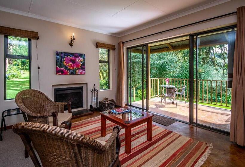 בית מלון כפרי Kuhestan Farm Cottages