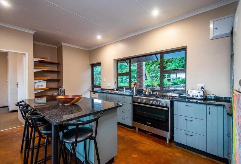 בית מלון כפרי Kuhestan Farm Cottages