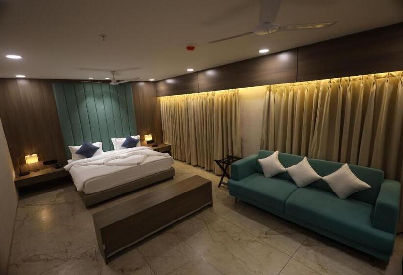 호텔 Lords Eco Inn Navsari