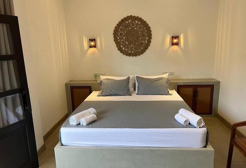 Отель Lum Residence