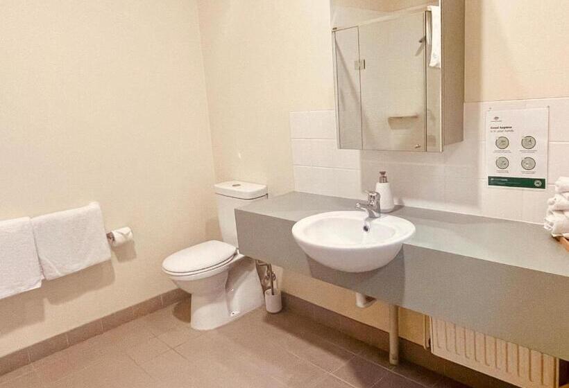 فندق Mary Mackillop Heritage Centre