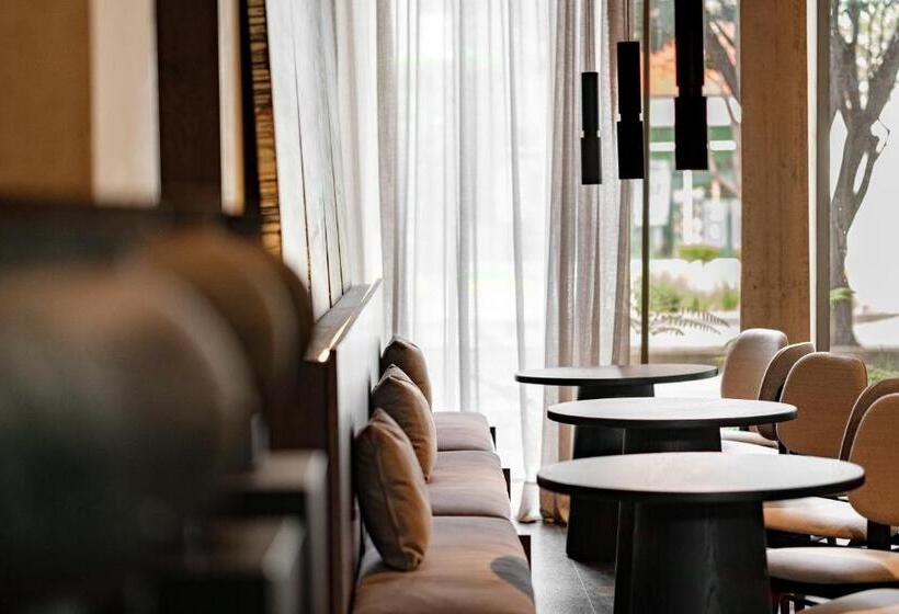 ホテル Onto Tonalá Mexico City