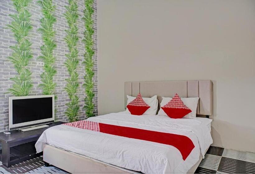 Отель Oyo 93190 Sartika Gh Syariah