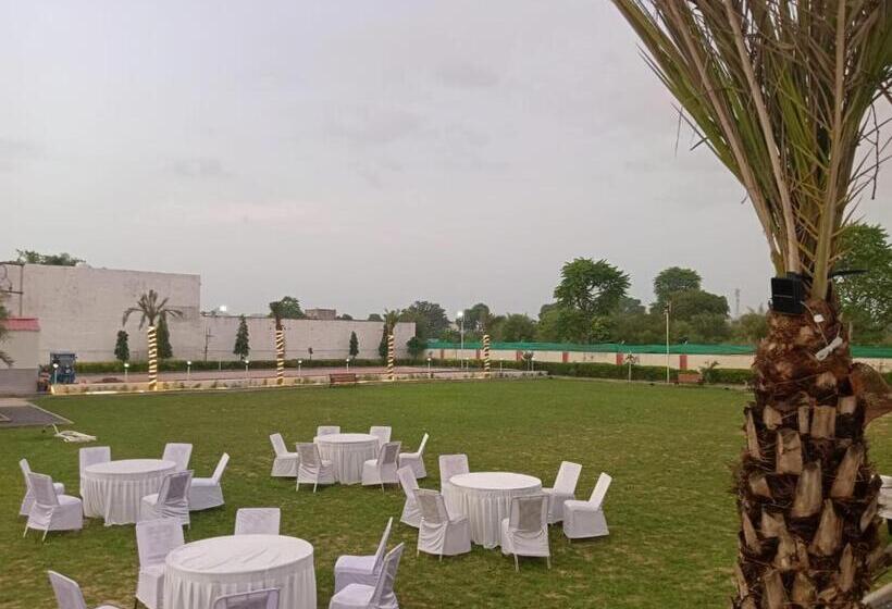 هتل Palm Paradize