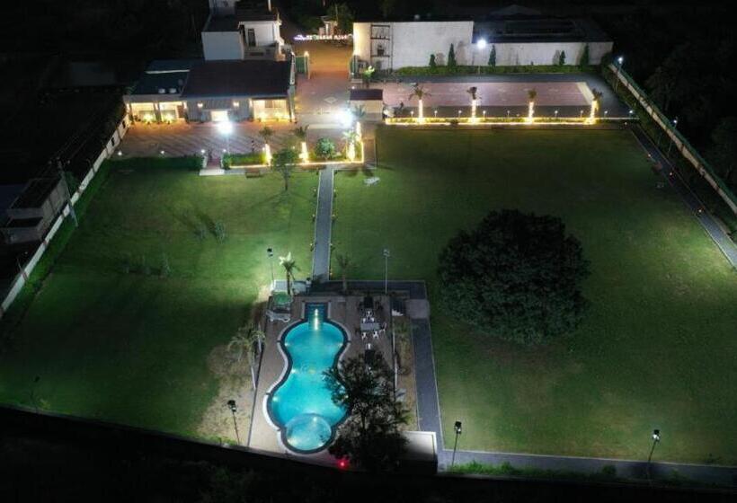 هتل Palm Paradize