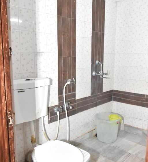 Отель Paramod Palace