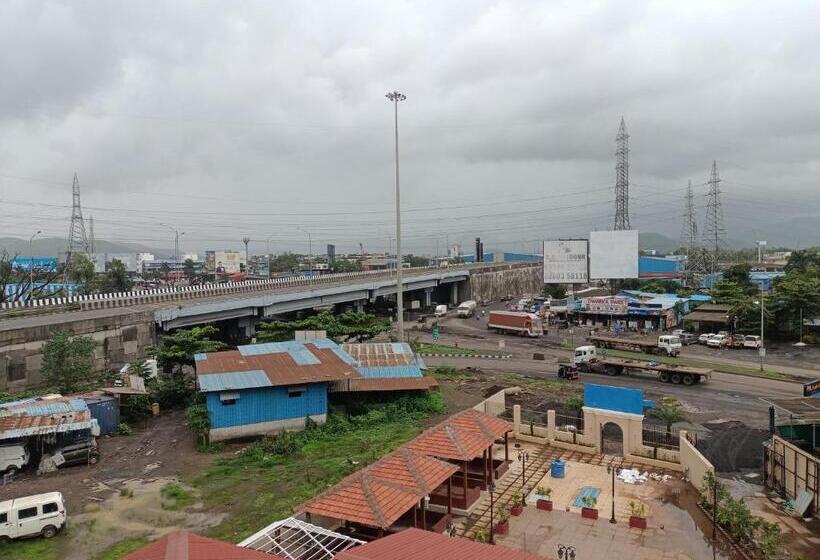 בית מלון כפרי Pk Executive Panvel