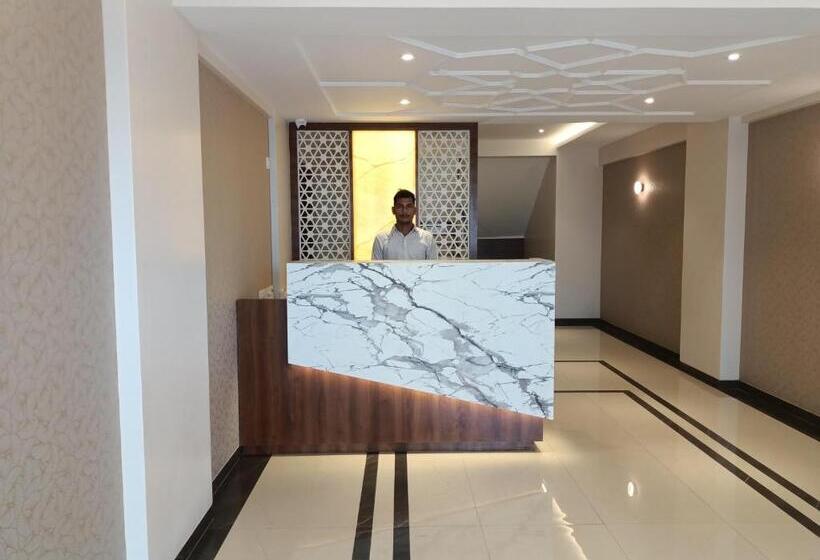 בית מלון כפרי Pk Executive Panvel