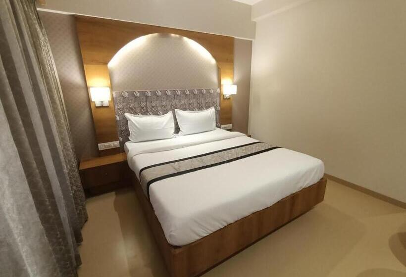 فندق Pk Executive Panvel