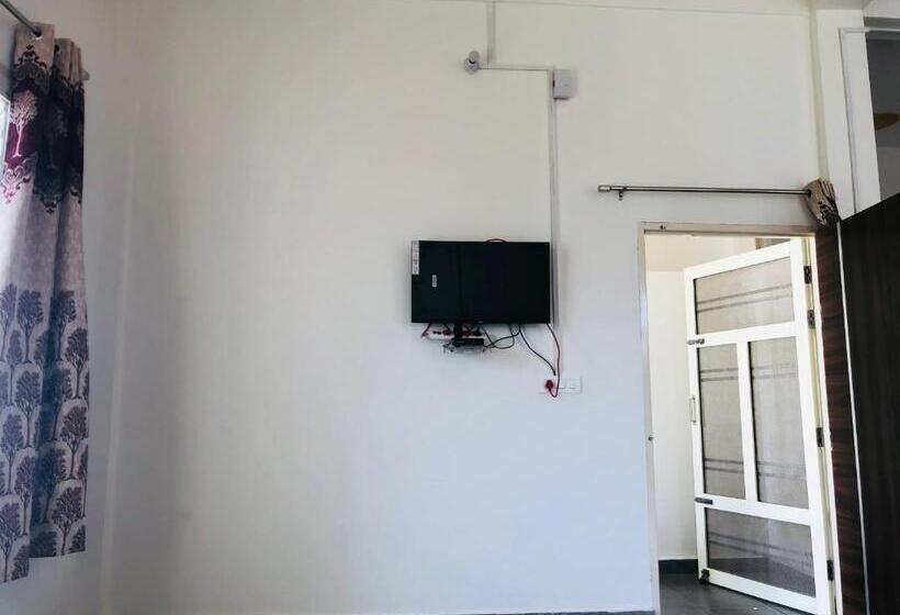 فندق Rana Guest House And Restaurant Morni Hills