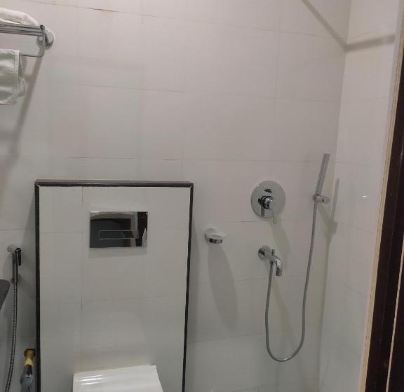 호텔 River King City Palace