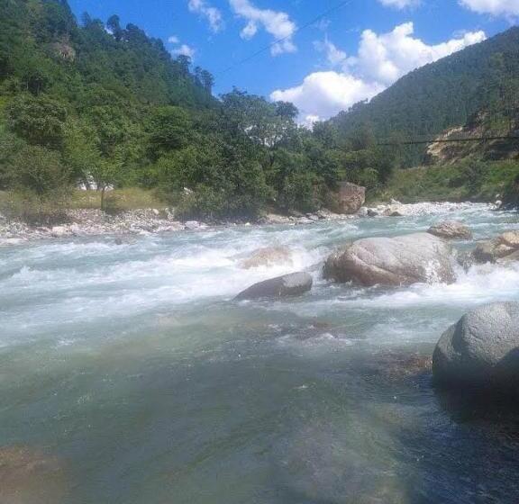 ホテル Rudraksh Barkot