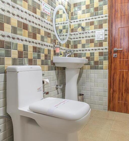 Отель Satyam Grand