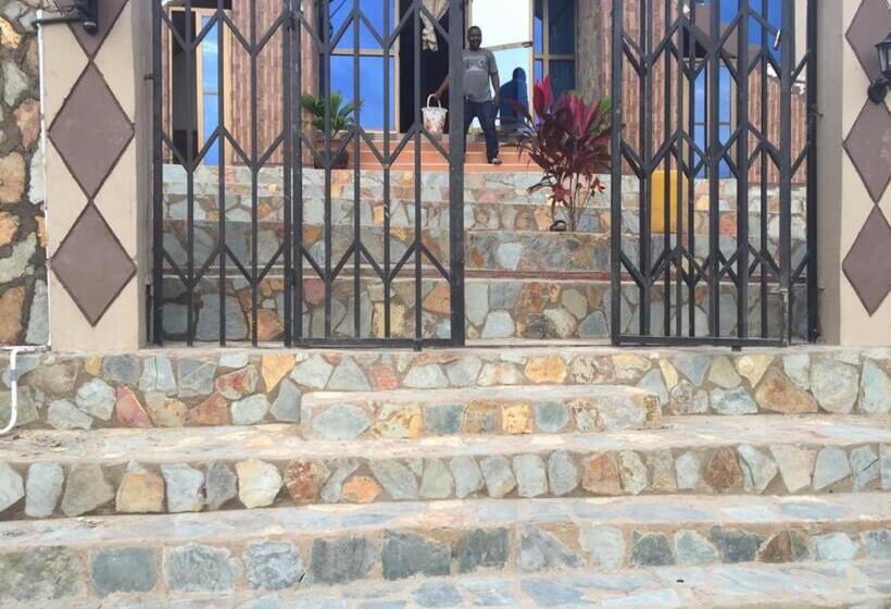 בית מלון כפרי Shamina