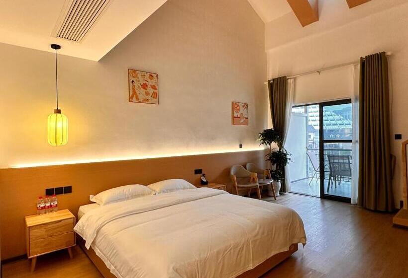 فندق Slowdown Hostel Wulong