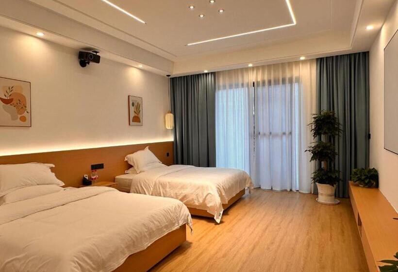 בית מלון כפרי Slowdown Hostel Wulong