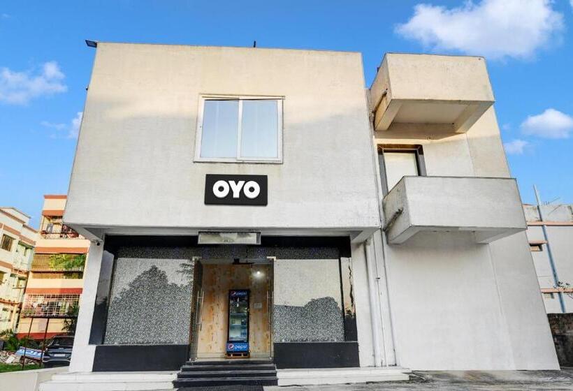 בית מלון כפרי Super Oyo Aruna Banquet And Guest House