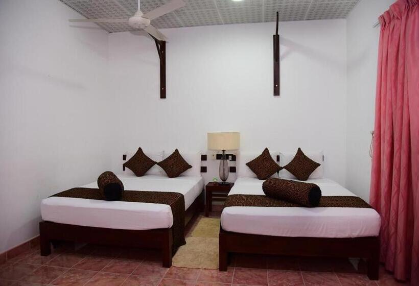 酒店 The Grand Leisure