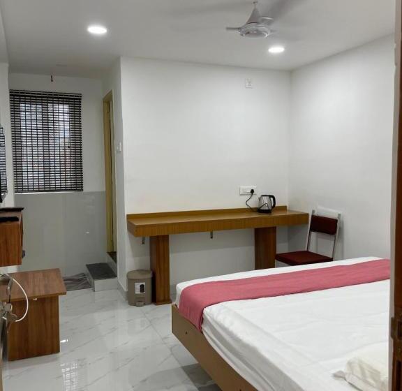 酒店 Vasantham Residenncy And