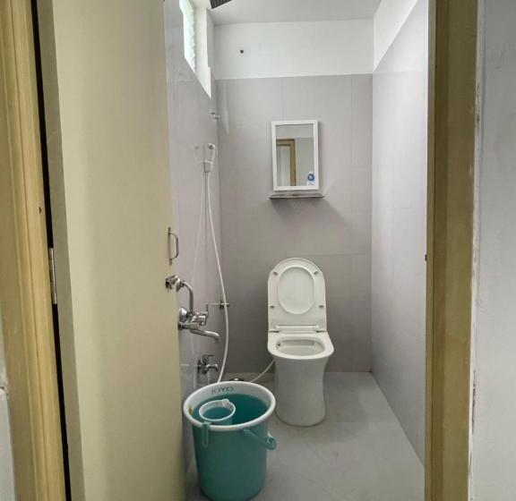 酒店 Vasantham Residenncy And