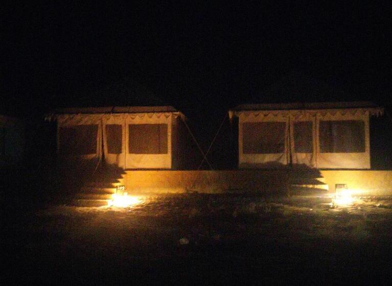 בית מלון כפרי Viju Desert Safari