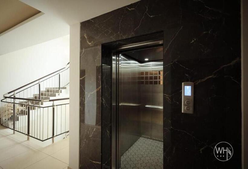 ホテル Wayanad Hill Suite