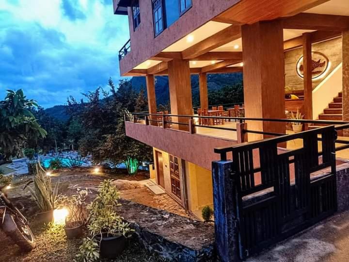 酒店 World S End Base Eco Village