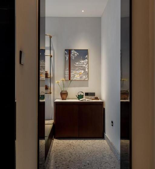 Jingmao Alley Hotel Beijing Wangfujing Dongsi Subway Station Branch