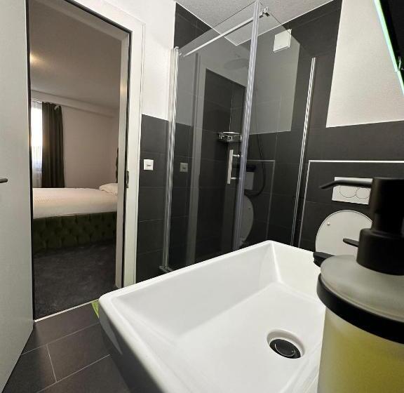 Livi S Hotelzimmer Rotes Haus