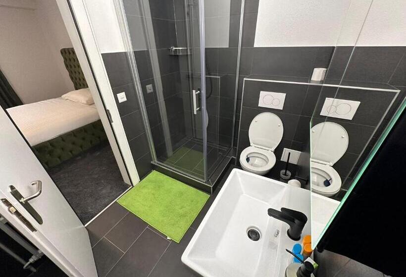 Livi S Hotelzimmer Rotes Haus