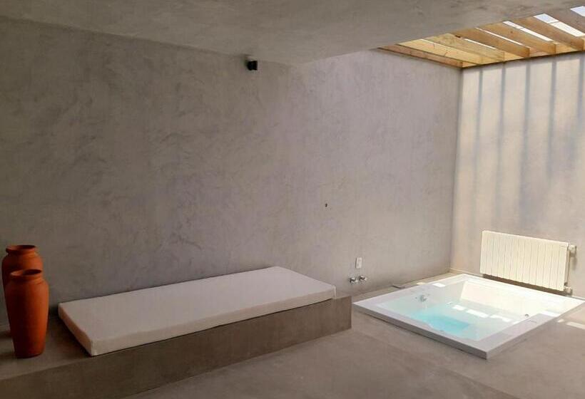 Luv Gardens Motel   Adults Only