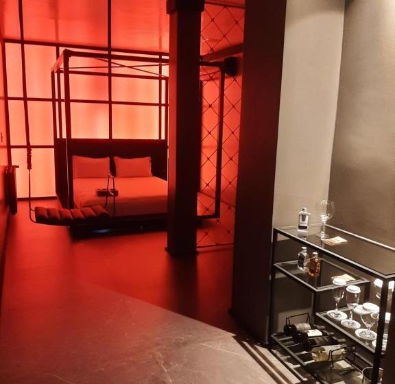 Luv Gardens Motel   Adults Only