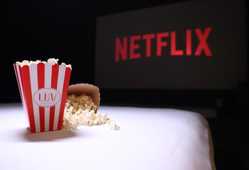 Luv Gardens Motel   Adults Only