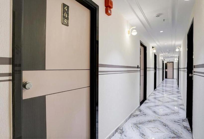 Oyo Flagship Hotel Lavish