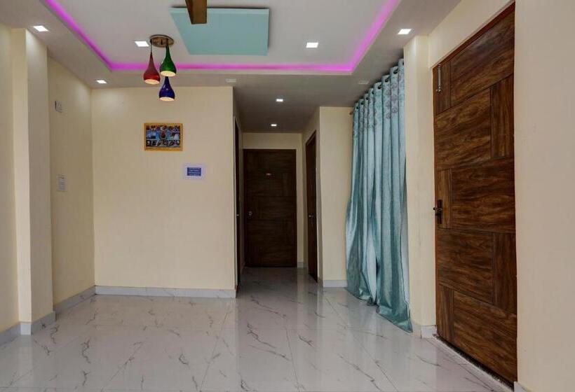 Oyo Flagship Hotel Omex