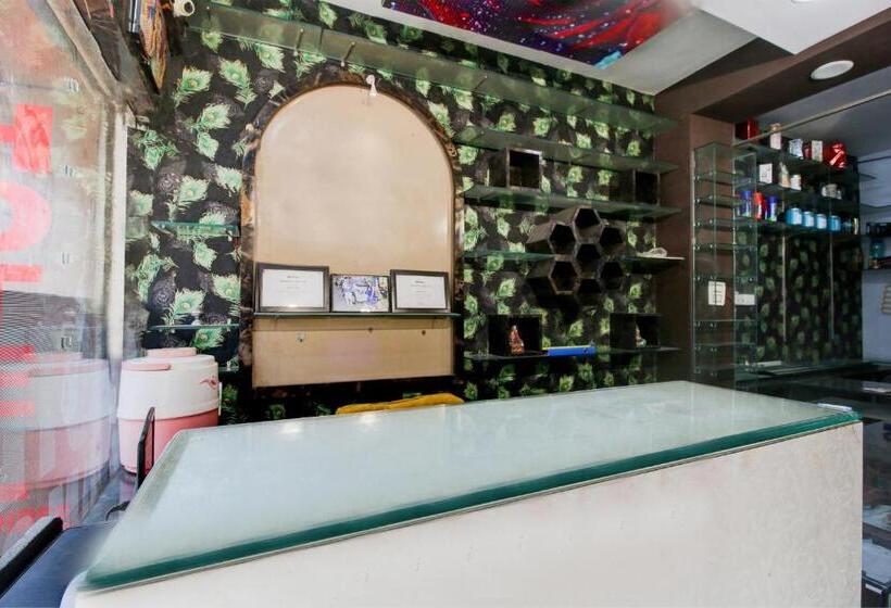 Oyo Hotel Satyam Shree