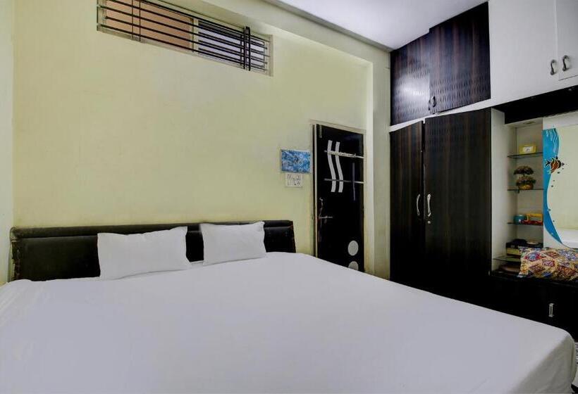 Oyo Hotel Satyam Shree