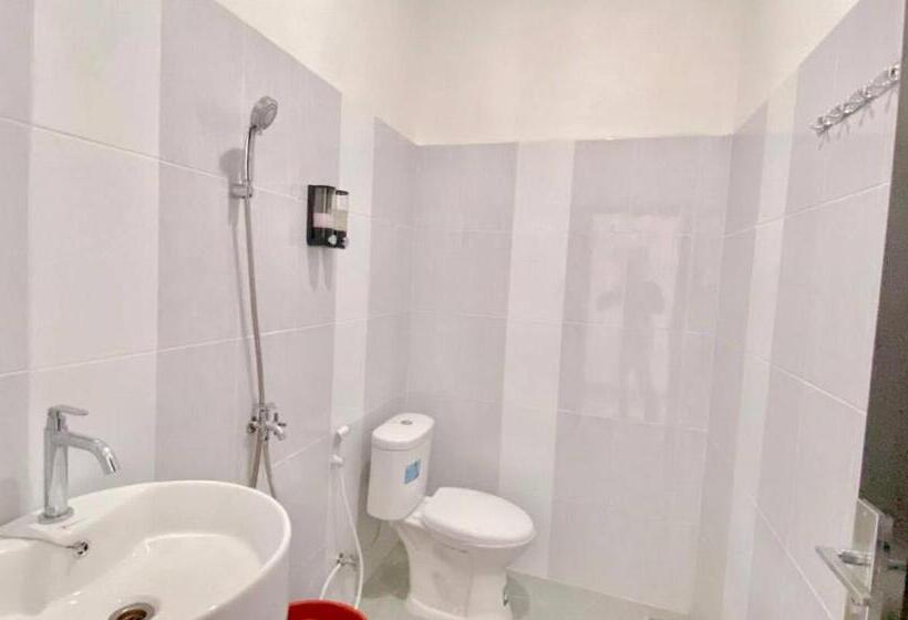 פנסיון Amadeo Guest House