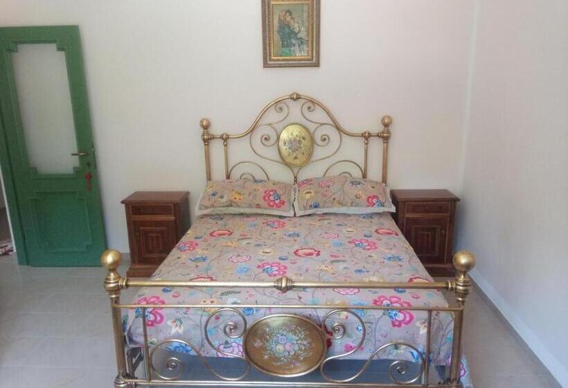 پانسیون Appartamento Signorile In Centro Storico